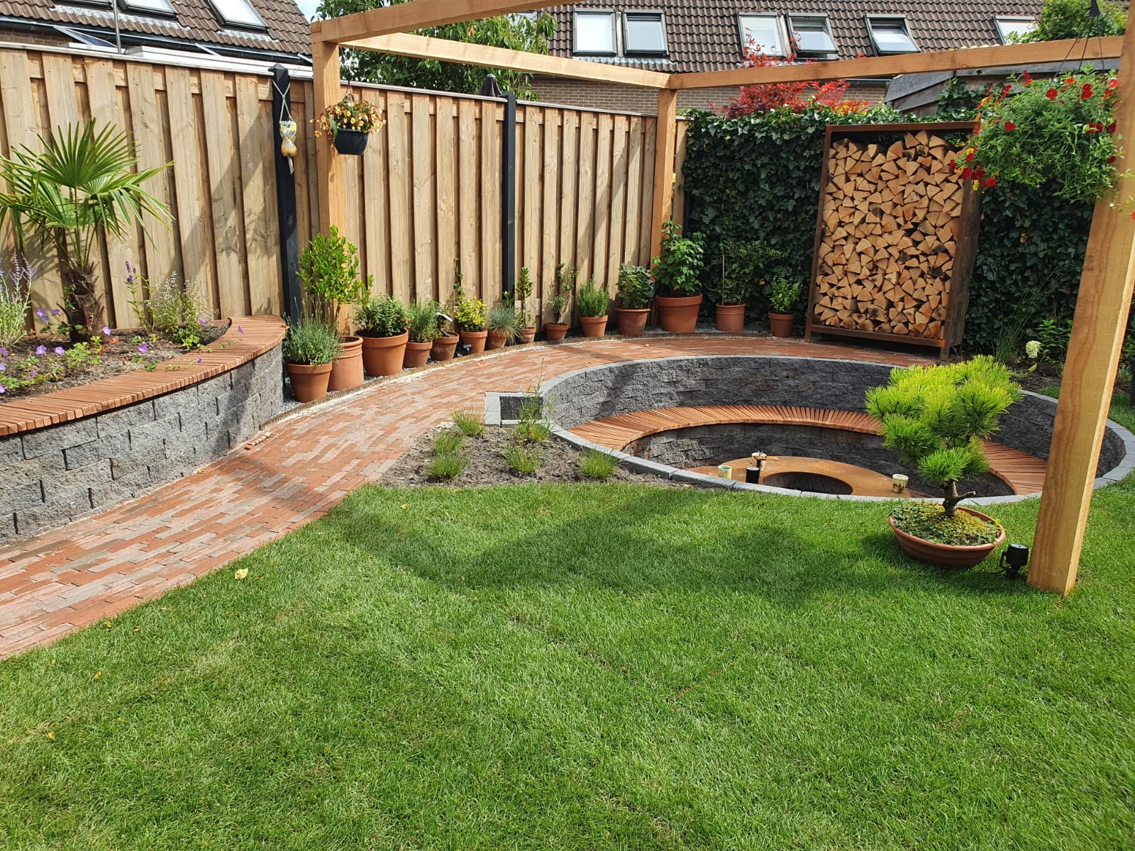 Tuinonderhoud in Genemuiden door TuinUniek 